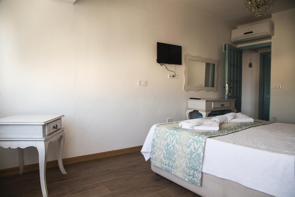 Alacati Sardunya Hotel Zewnętrze zdjęcie